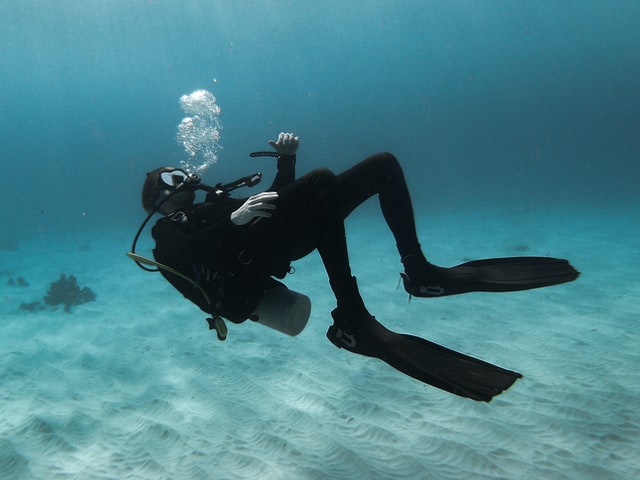The 10 Best Wetsuit Hoods For Scuba Diving 